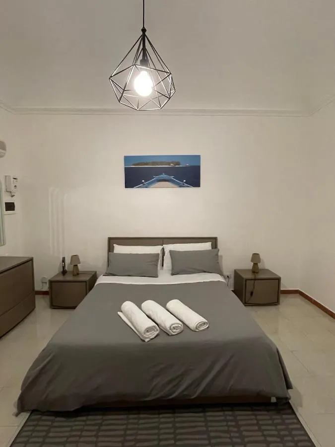 Lincoln Apartment Палермо